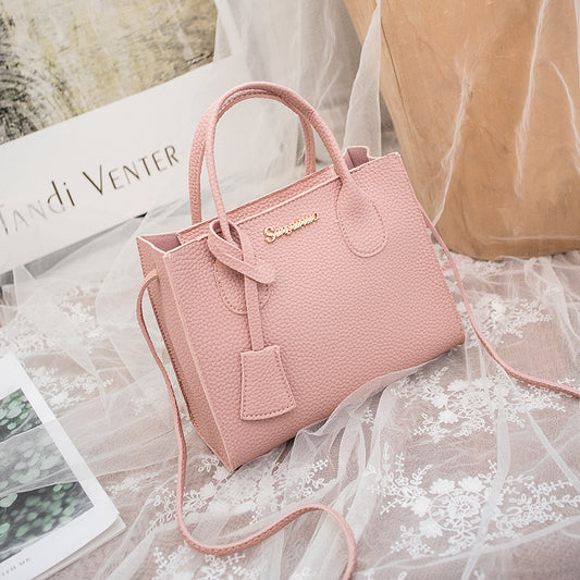 Trendy Mini Messenger Bag – Kybele Autumn 2025