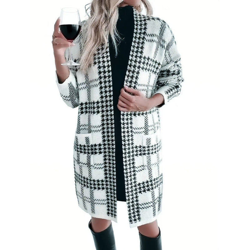 Elegant Houndstooth Cardigan – Kybele Autumn 2025